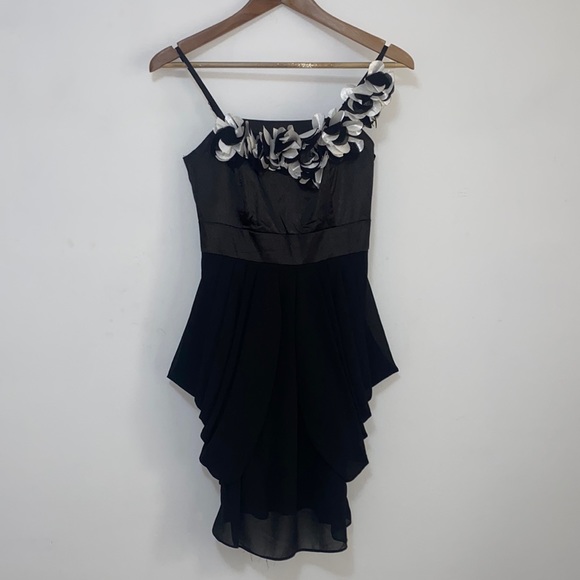 Ajoy Dresses & Skirts - Ajoy- Black Dress with decorative Floral Feature - Size 8